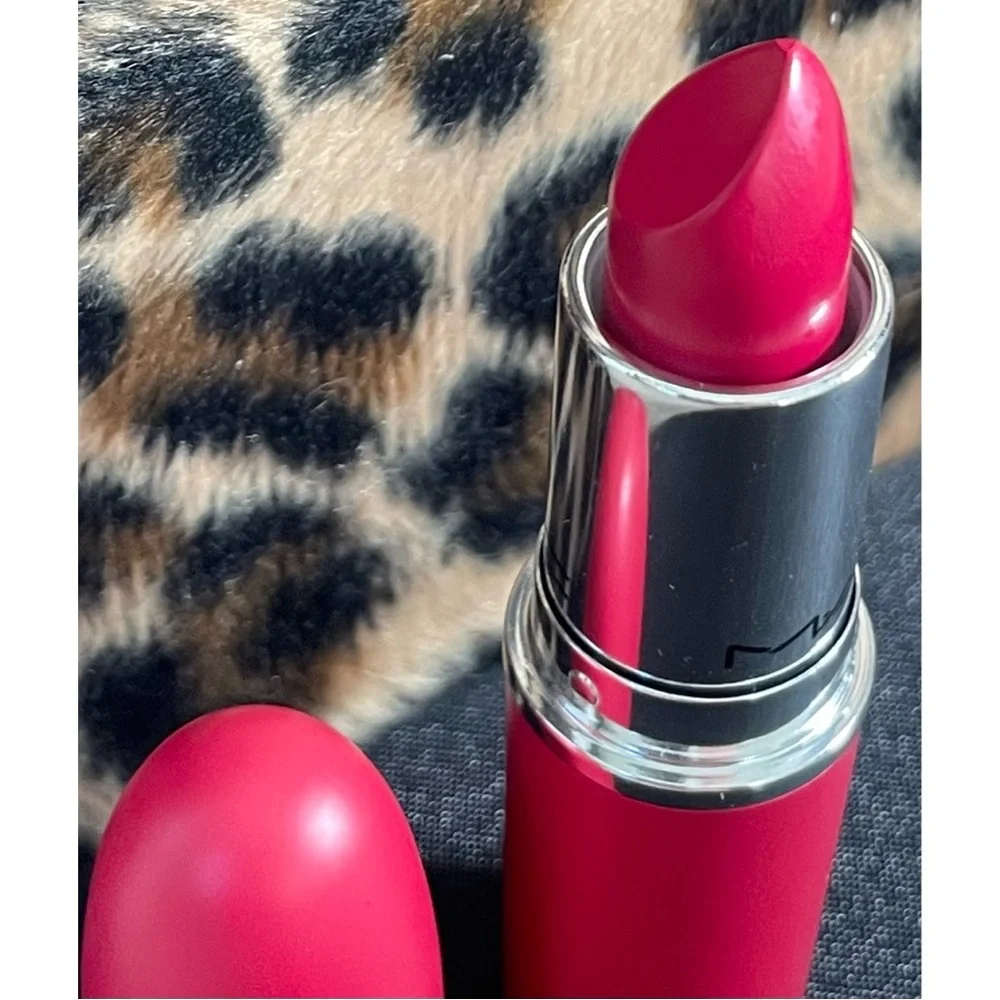 Limited Edition M.A.C Cosmetics The Perfect Bow Matte Lipstick